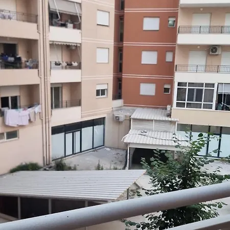 شقة Denis فلورا